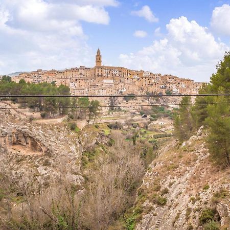Beautiful Home In Bocairent With Kitchen Exterior foto